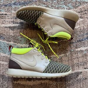 Youth Kids Nike Roshe Run One Mid Tan Green Winter Hiking Shoes Sneakers Sz 6Y